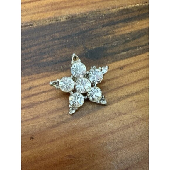 Vintage Silver Tone Clear Rhinestone Star Lapel Pin - Picture 2 of 6